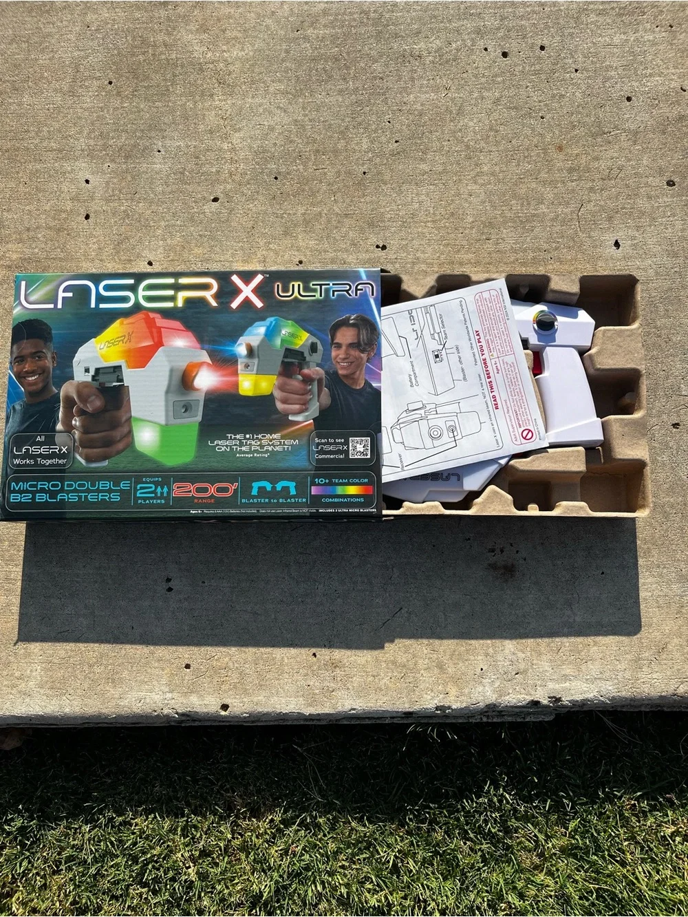Two battery powered laser guns battery’s included box included